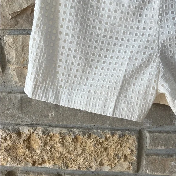 Ann Taylor White Eyelet Women Shorts Size 12 - Picture 12 of 15